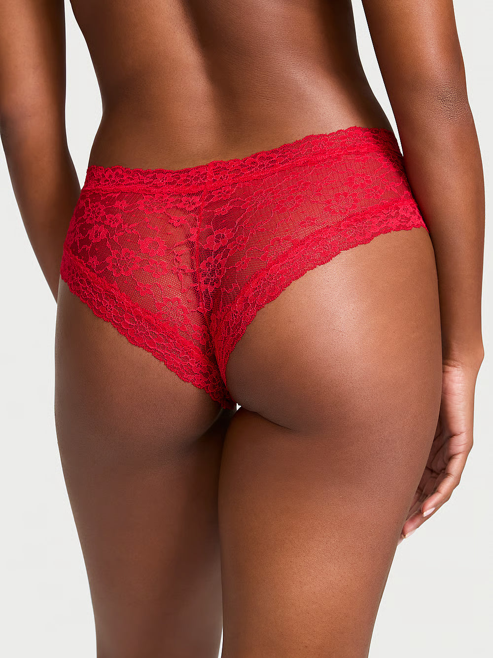 Panty cheeky de encaje