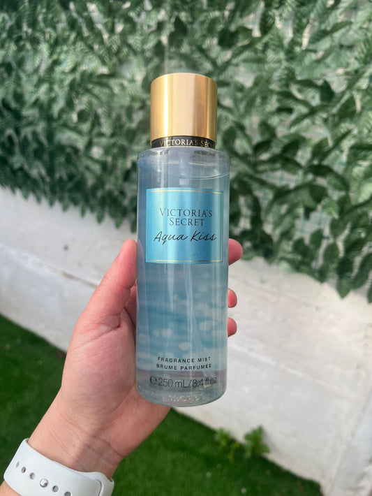 Aqua Kiss